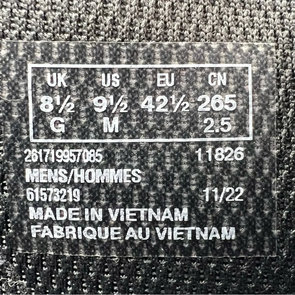Clarks brand style